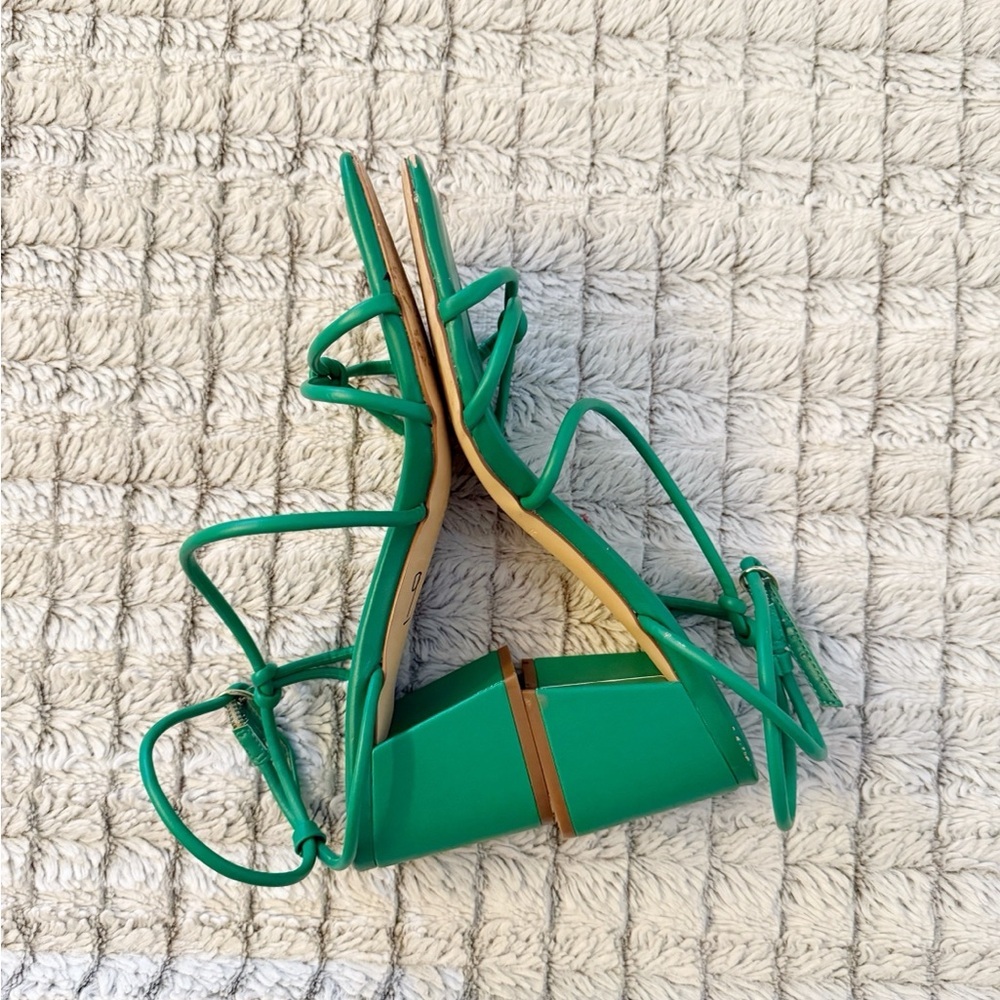 Marc Fisher GURION BLOCK HEEL SANDAL - Picture 5 of 6
